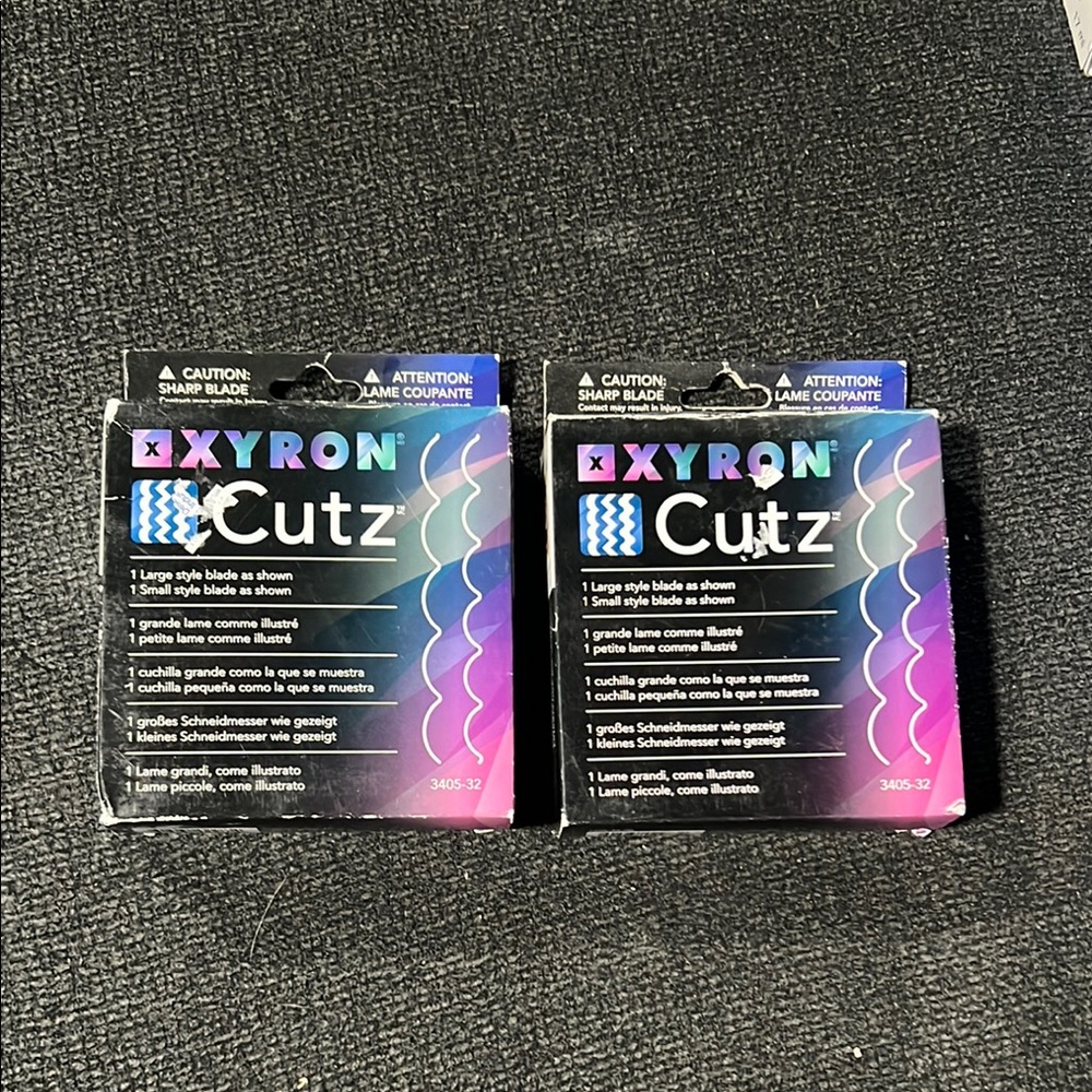 Cutz Replacement Blades - Black and Blue